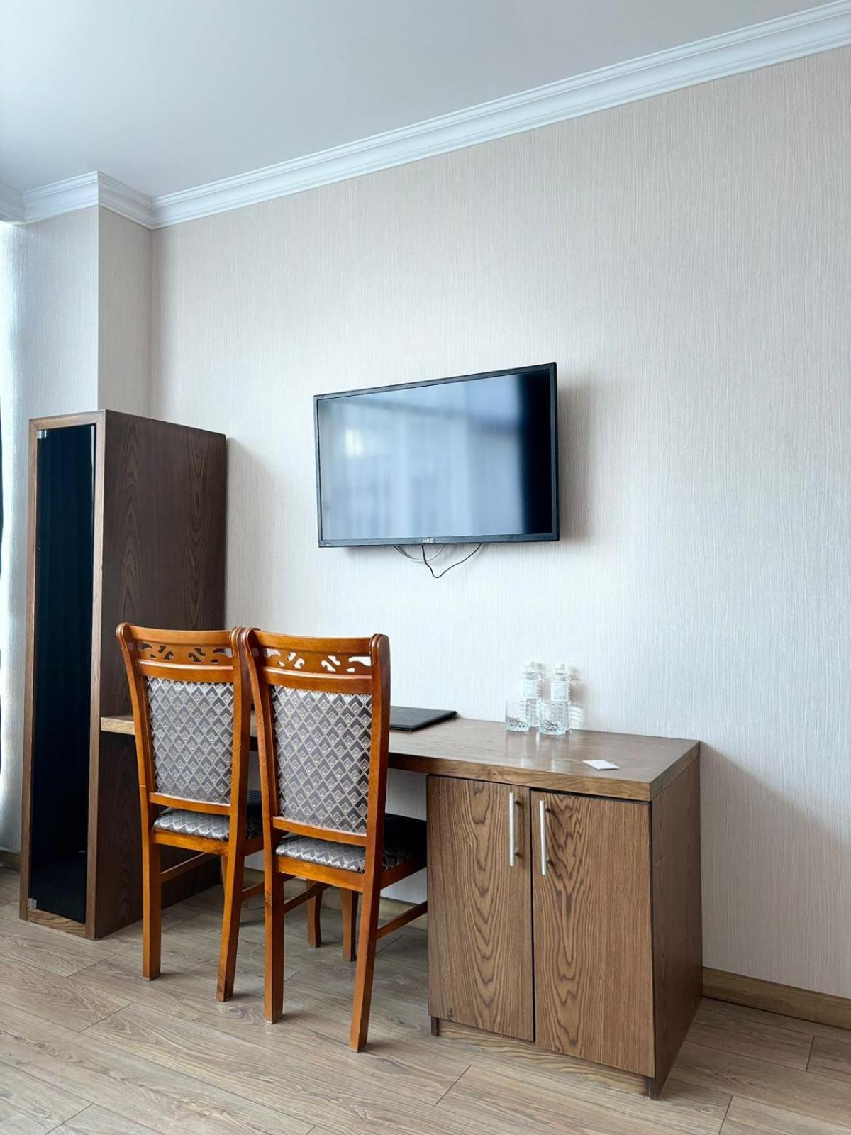 Business Hotel Almaty Exterior photo