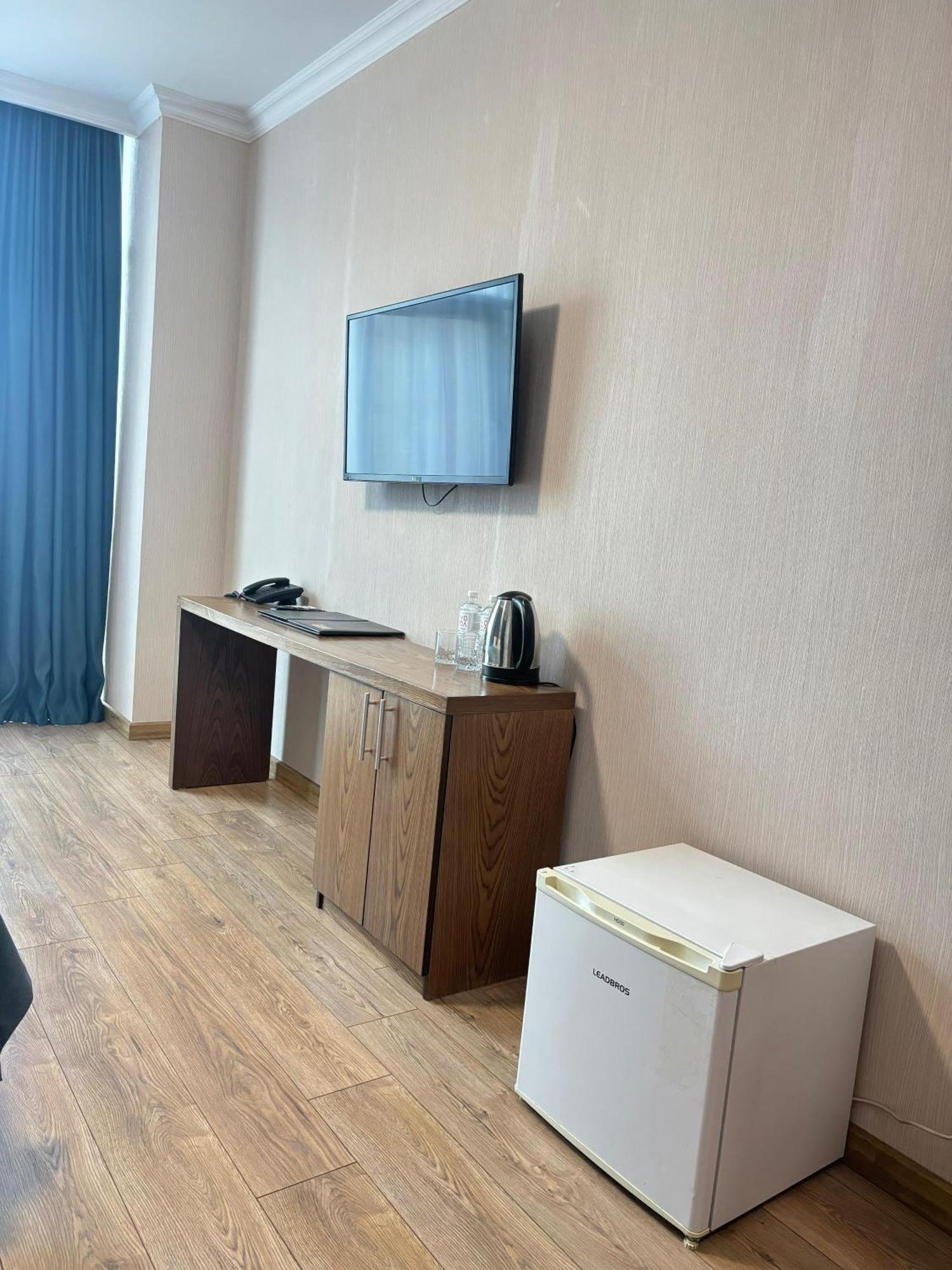 Business Hotel Almaty Exterior photo